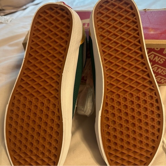 Vans Old School Yacht Club  NWT + Extra Laces Suede Sneakers Men’s Size 10 - Picture 6 of 7